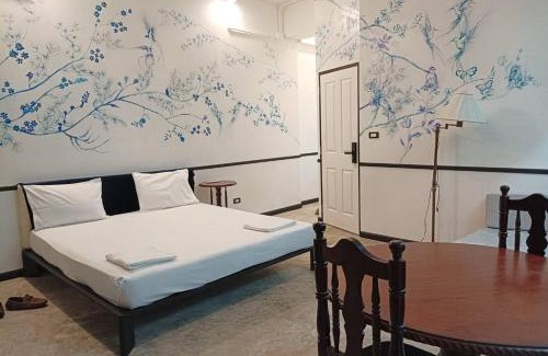 Samphanthawong Apartment | Child-Friendly Stay at The Character Yaowarat Hotel