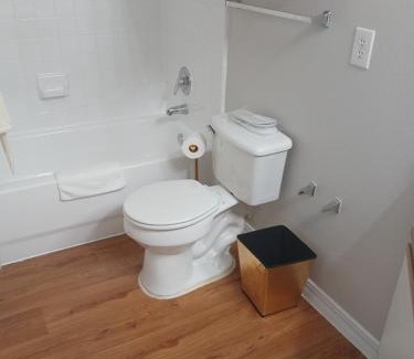 Austin Apartment | Experience The Charington Bluff Springs: Pet-Friendly Getaway