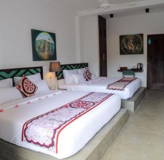 Thiranagama Hotel | Discover The Chariot Hikkduwa Resort with Oceanfront Bliss