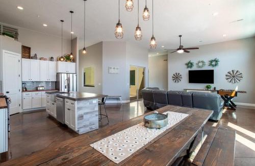 Hurricane House | The Charlotte at Sand Hollow Resort