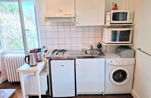 Cublac House | Inviting Charlotte Cottage: Ocean View & Family-Friendly Stay