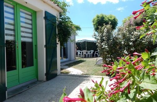 La Cotiniere House | Oceanfront Retreat at The Charming House Cotiniere