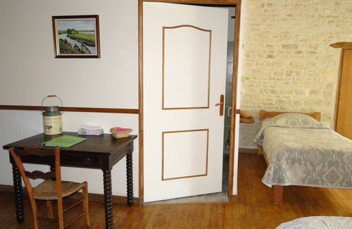 Andilly House | Cozy B & B near La Rochelle with Pool and Ocean Views