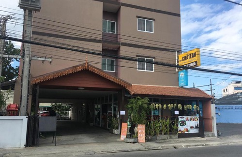 Wua Lai Apartment | Budget-Friendly Stay at The Chateau Chiangmai Residence