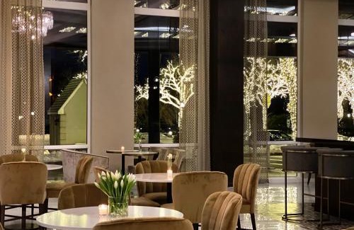 East Brunswick Hotel | Experience Elegance at The Chateau Grande Hotel