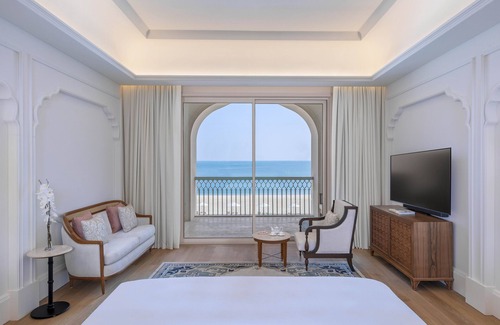 West Bay Hotel | Experience The Chedi Katara Hotel & Resort: 4-Star Bliss
