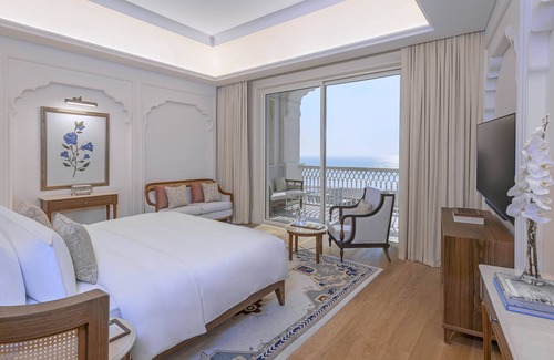West Bay Hotel | Experience The Chedi Katara Hotel & Resort: 4-Star Bliss