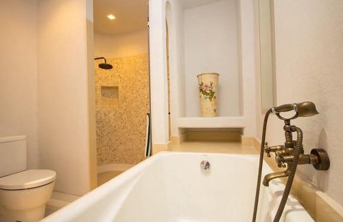 Khao Tao Apartment | Oceanfront The Chelona: 4-Star Family-Friendly Escape