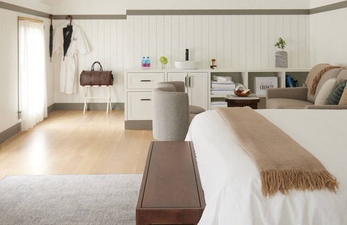 The Heights Hotel | Discover The Chequit: Family-Friendly with Gourmet Dining