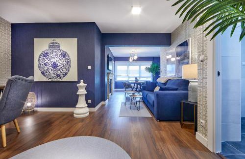 Uribarri Apartment | Comfortable Stay at The Chess House - Guest Rated 9.4