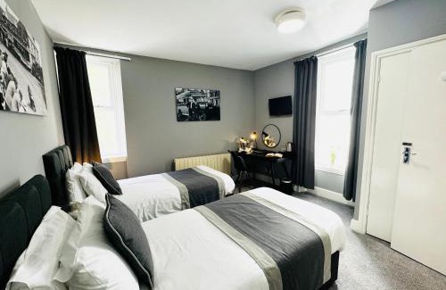 Douglas Hotel | Experience The Chesterhouse: Family-Friendly & Relaxing Retreat