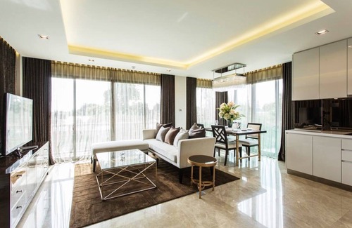 Pa Daet Hotel | Elegant Riverside Retreat: 5-Star Stay in Chiang Mai