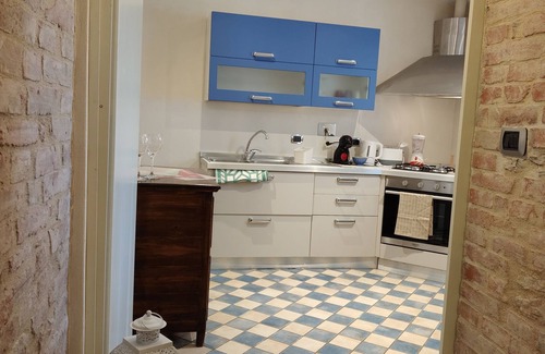 Panicale Apartment | Pet-Friendly Comfort at The Chicken Co-Op - 10/10 Rated Stay