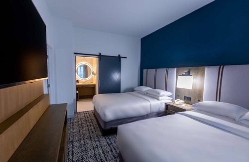The Galleria Hotel | Relaxing Stay at The Chifley Houston, Tapestry Collection