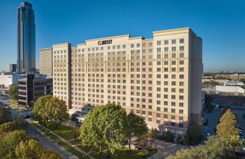 The Galleria Hotel | Experience The Chifley Houston: Pet-Friendly Oceanfront Stay