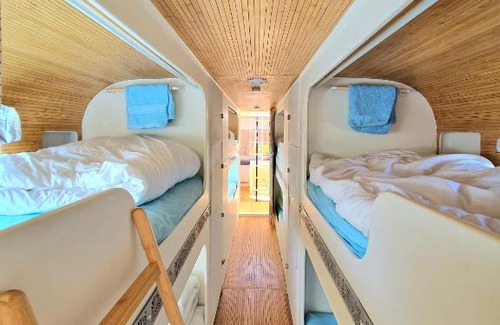 Eguisheim Bed & Breakfast | Experience Family Comfort at The Chill Bus Hôtel Eguisheim