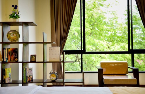 Chom Thong Hotel | Adult-Only Retreat: Choice Hotel with Exceptional Amenities