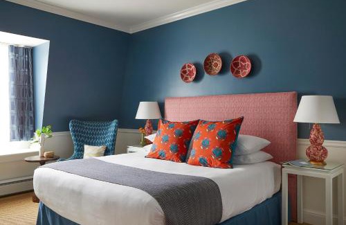 Edgartown Bed & Breakfast | Discover The Christopher: Oceanfront Bliss in Edgartown