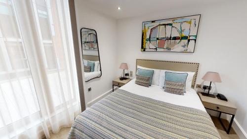 The City of London Apartment | Discover The Chronicle by Supercity Aparthotels, 4-Star Retreat