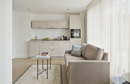 The City of London Apartment | Experience Comfort at The Chronicle by Supercity Aparthotels