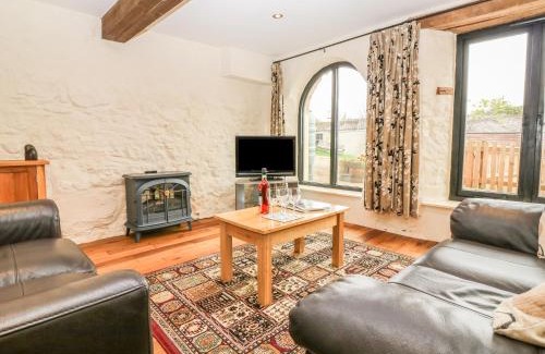 Chudleigh House | Kid-Friendly Getaway at The Cider Barn