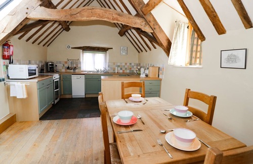Whitchurch Cottage | Pet-Friendly Cider Loft in Whitchurch with Top Ratings