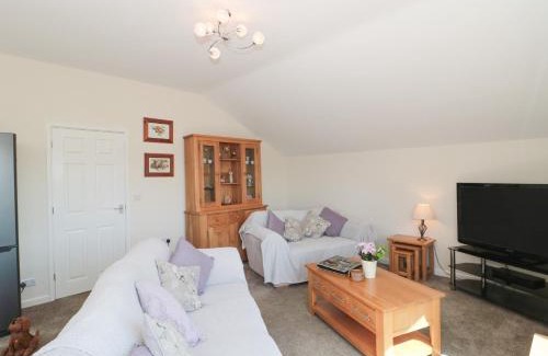 Winscombe Apartment | Family-Friendly Getaway at The Cider Shed - Rated 9.7!