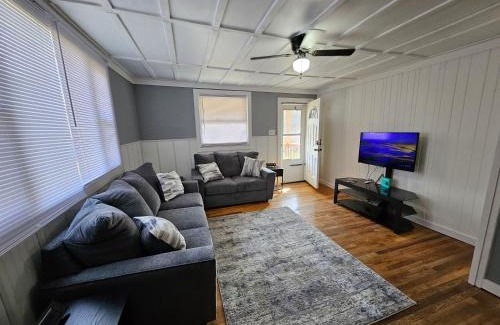 Eccles Villa | Experience Comfort at The Circleview Suite - Pet Friendly