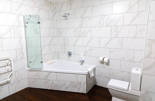 Leicester City Centre House | Discover The City Rooms: Family-Friendly with Breakfast