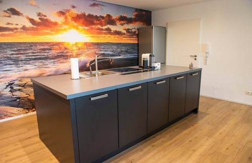 Kempten Apartment | Explore The City Suite - Central Kempten with Hot Tub