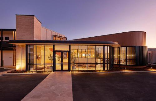Central Mudgee Hotel | Discover Family-Friendly Comfort at Aden Hotel Mudgee