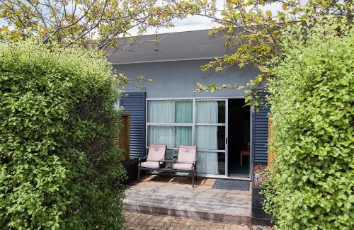 Martinborough Hotel | Pet-Friendly Escape at The Claremont Motel - 5 Stars!