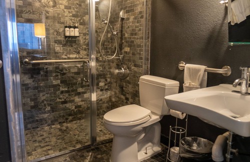 Encanto Hotel | Relax at The Clarendon Hotel and Spa with Pool & Hot Tub