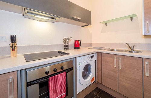 The Westside Apartment | Guest Rated 10/10: The Clement Qube Apartment Retreat