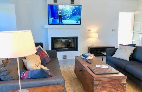 Loiba House | Guest Rated: 10/10 at The Cliffs - CountrySeaSide Loiba