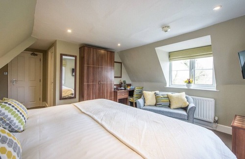 Ludwel House | Discover The Cliffe at Dinham: Family-Friendly Retreat