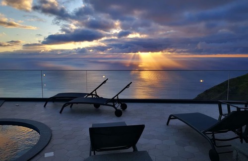 Faja da Ovelha House | Exceptional Stay at The Cliffhouse with Pool & Spa