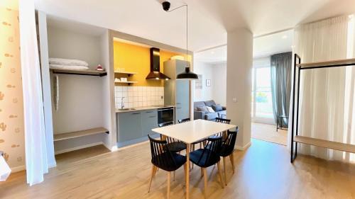 Fazouro Apartment | Discover The Cliffs A Ribeira - Areoura with Ocean Views