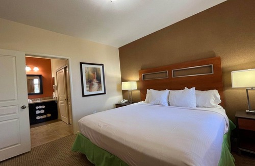 Spring Valley Resort | Experience The Cliffs at Peace Canyon - Relaxing Resort Stay