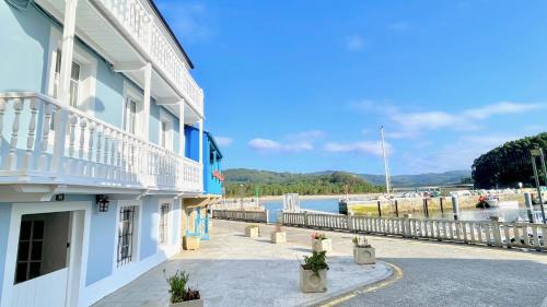 Porto do Barqueiro House | Unforgettable Stay at The Cliffs - Barqueiro Blue, 9.7/10