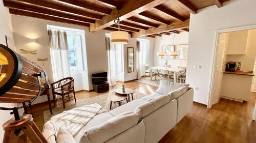Porto do Barqueiro House | Unforgettable Stay at The Cliffs - Barqueiro Blue, 9.7/10