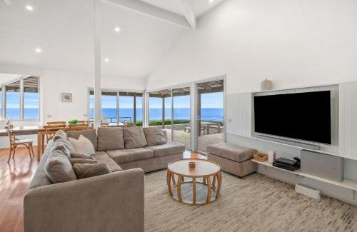 Fairhaven House | Escape to The Cliffs Edge: Family-Friendly Retreat Awaits