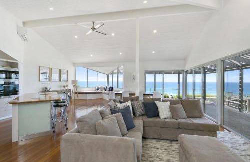 Fairhaven House | Escape to The Cliffs Edge: Family-Friendly Retreat Awaits