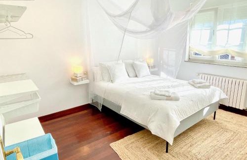 Porto do Barqueiro Ski Chalet | Ocean View Retreat at The Cliffs - Le nid de Martina