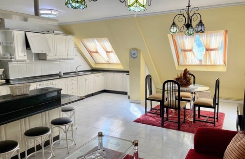 Covas Apartment | Unwind at The Cliffs - Milamarina with Oceanfront Views