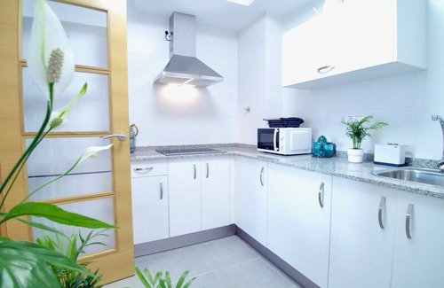Viveiro Apartment | Oceanfront Retreat at The Cliffs - Sunset Village Beach