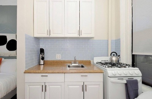 Central New York City Apartment | Midtown West Private Sublet - Ideal for Families & Value Seekers