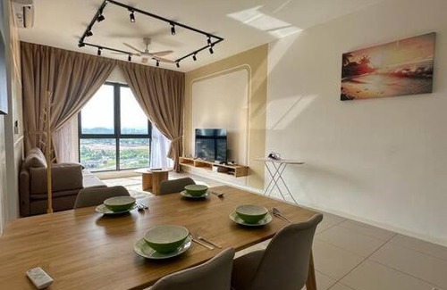 Putrajaya Apartment | Discover The Clio: 4-Star Oasis Near IOI City Mall