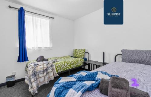 Dundee Apartment | Guest Rated 10/10: The Clippie with Free WiFi & Breakfast