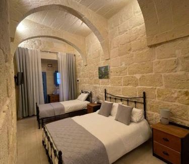 Ggantija Bed & Breakfast | Discover The Cloisters Bed And Breakfast with Ocean Views
